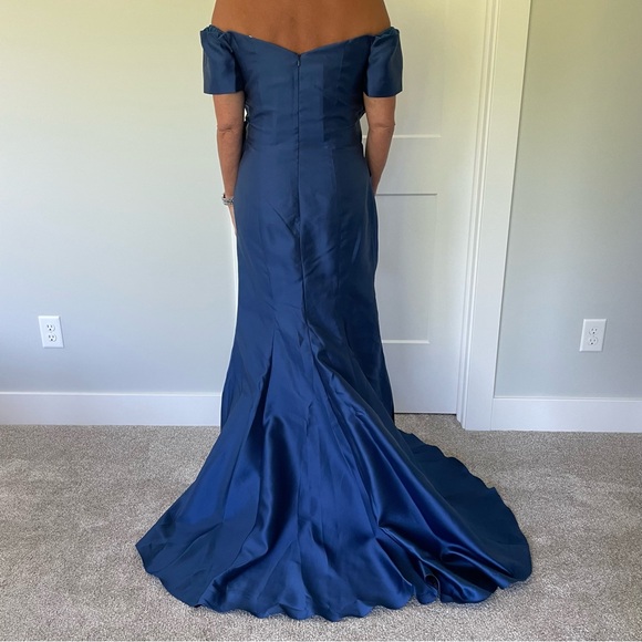 Cameron Blake by Mon Cheri Mother of the Bride Gown size 12 - Picture 10 of 10